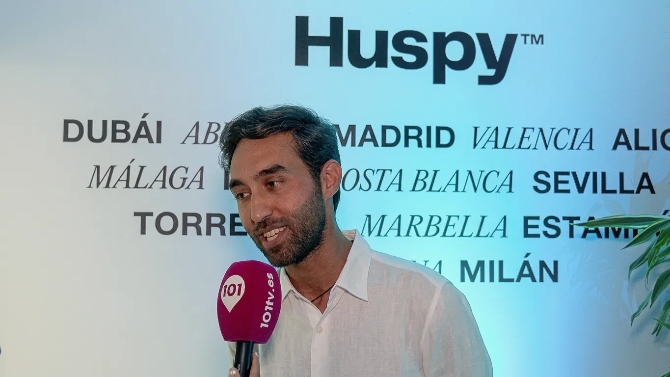 2 Huspy - Astrum Eventos